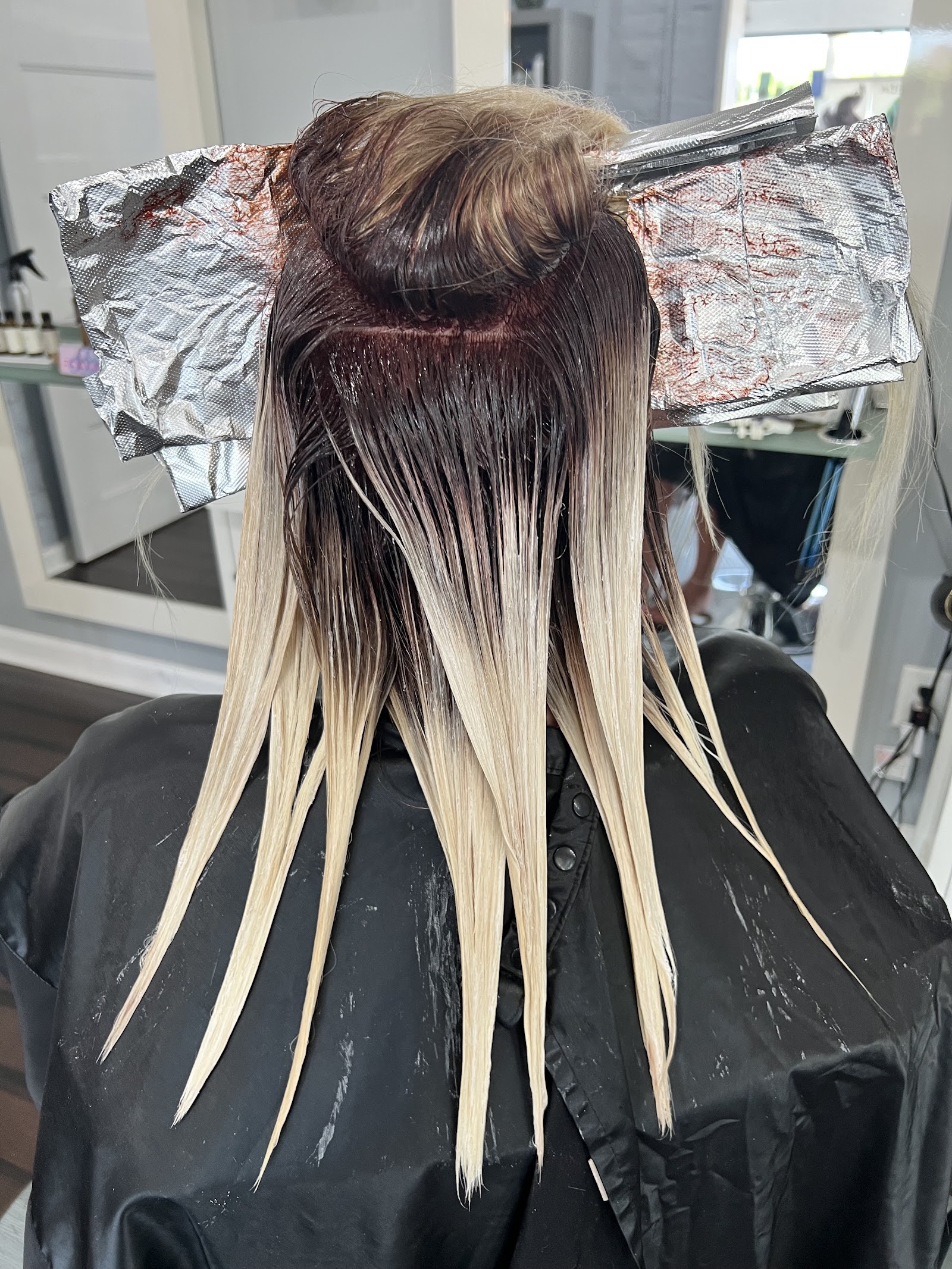 Lordis Loft Salon & Spa - Aveda - King Street nail photo 1
